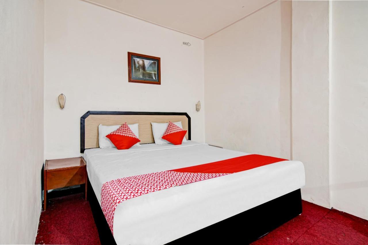 Oyo 90697 Hotel Wisata Dumai Exterior foto